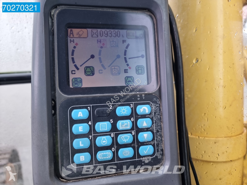 Lopatový nakládač Komatsu PC228 US LC