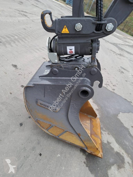Escavadora Volvo EC 37 F