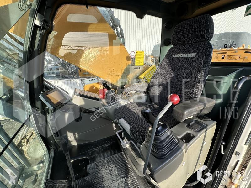 جرافة Liebherr  R966 HD