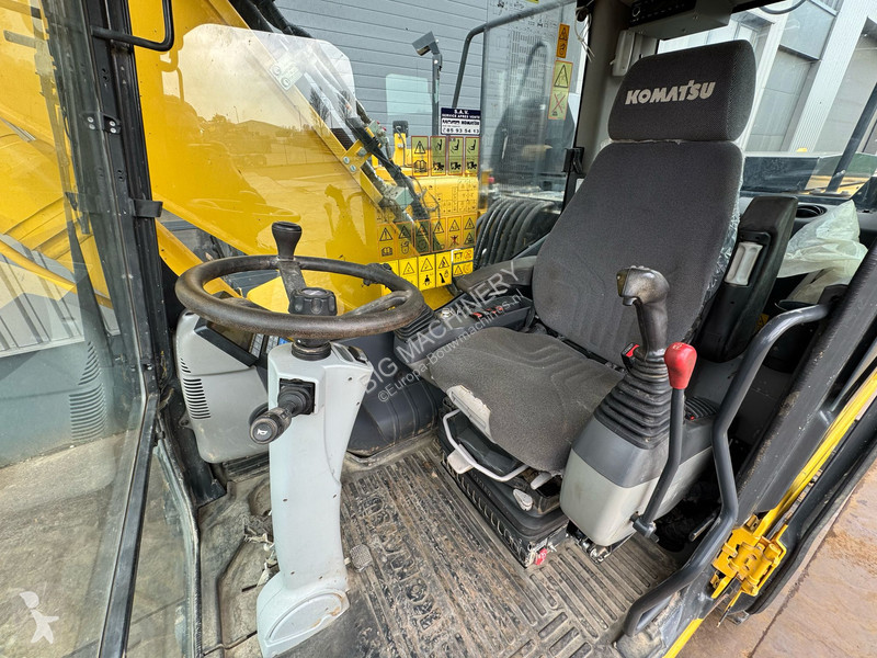 Graafmachine Komatsu -11