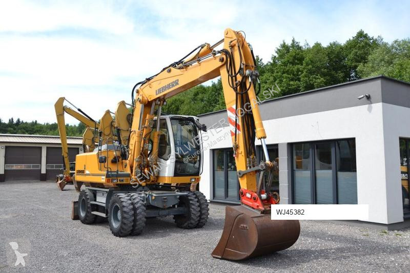 Excavator Liebherr