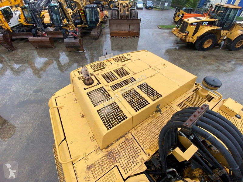 Escavatore Caterpillar NVT