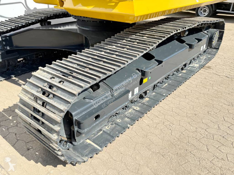 Excavator Komatsu -10M0 New / Unused / Hammer...