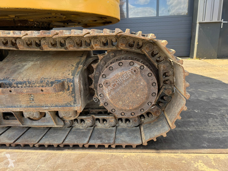 Excavator Caterpillar 325F LCR - 3 buckets