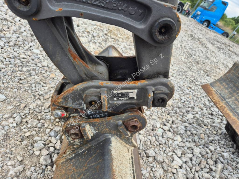 Escavadora Volvo JECR25D ELECTRIC