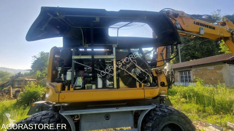 Excavator Liebherr A 912 COMPACT