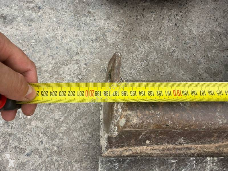 Excavadora Caterpillar