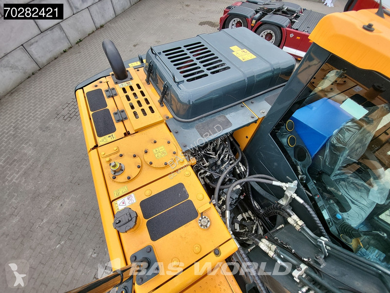 جرافة Hyundai HX130 N A/C