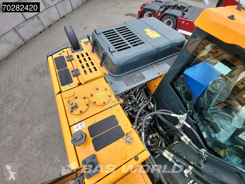 Escavadora Hyundai HX130 N A/C