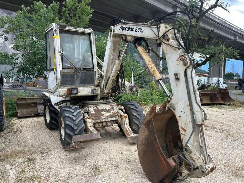 Excavator Mecalac  8CXI