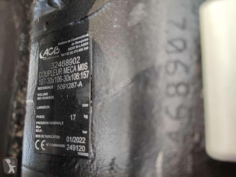 Escavadora Kato  VXE HD 17