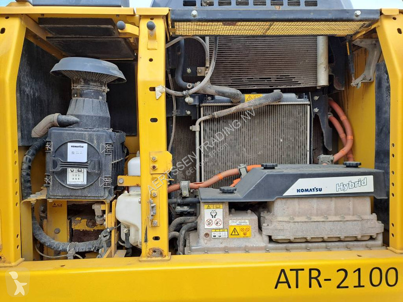 Excavator Komatsu HB215LC-2