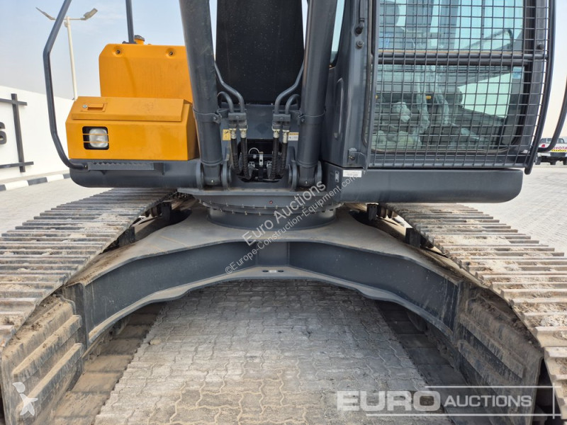 جرافة Hyundai R215L