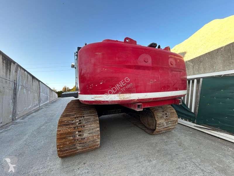 Escavadora Hitachi