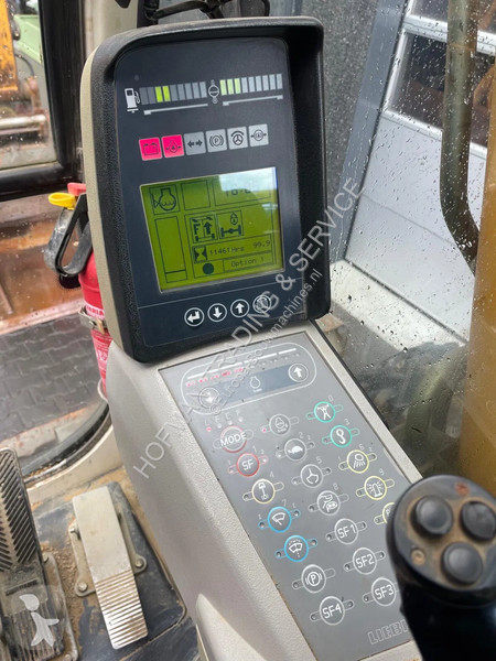 Lopatový nakládač Liebherr Full option