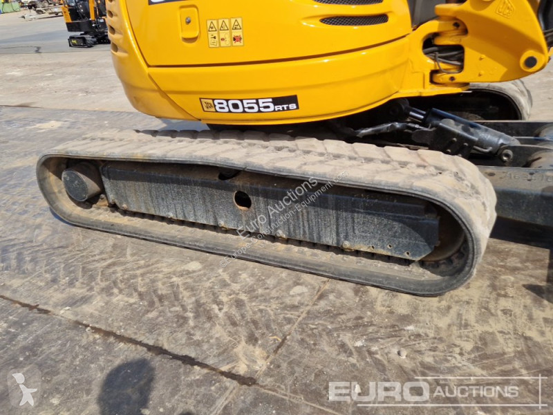 Escavadora JCB