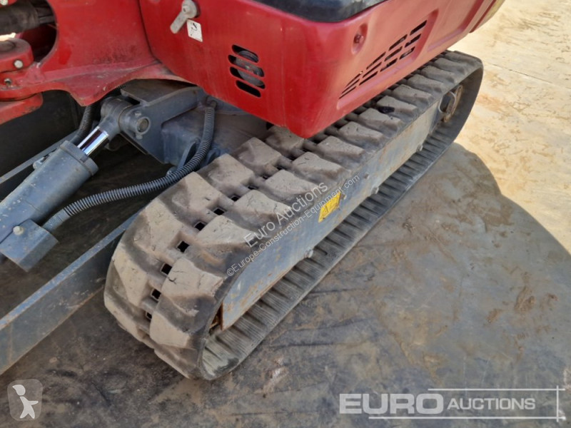 Escavadora Takeuchi TB216