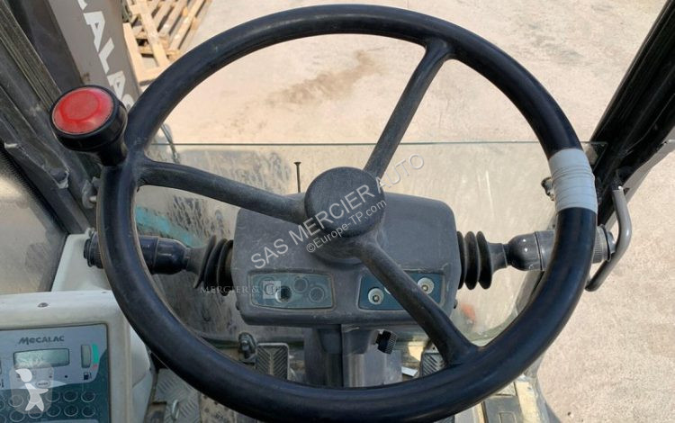 جرافة Mecalac pelle sur pneus diesel