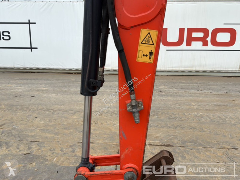 جرافة Kubota U27-4