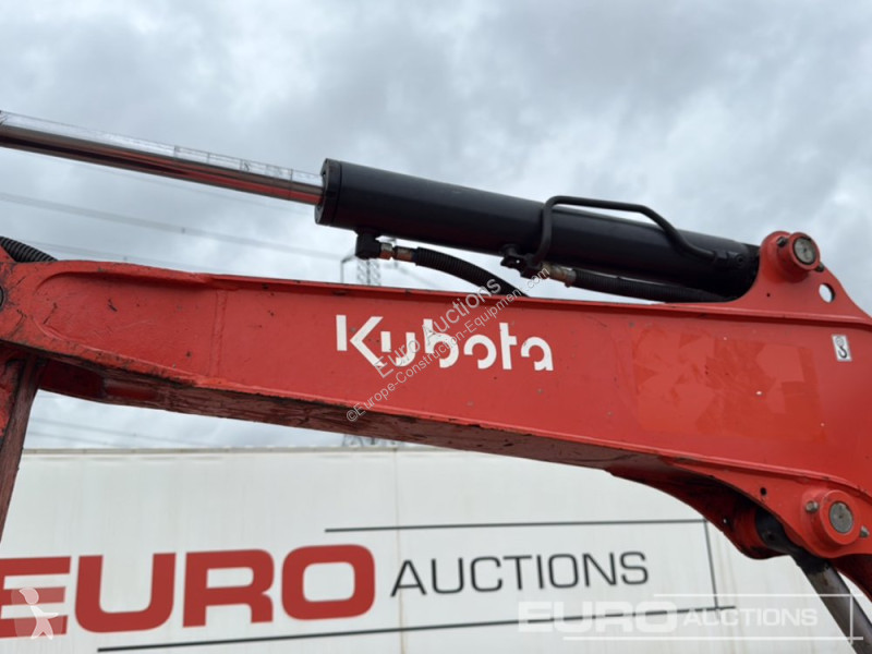 جرافة Kubota U27-4
