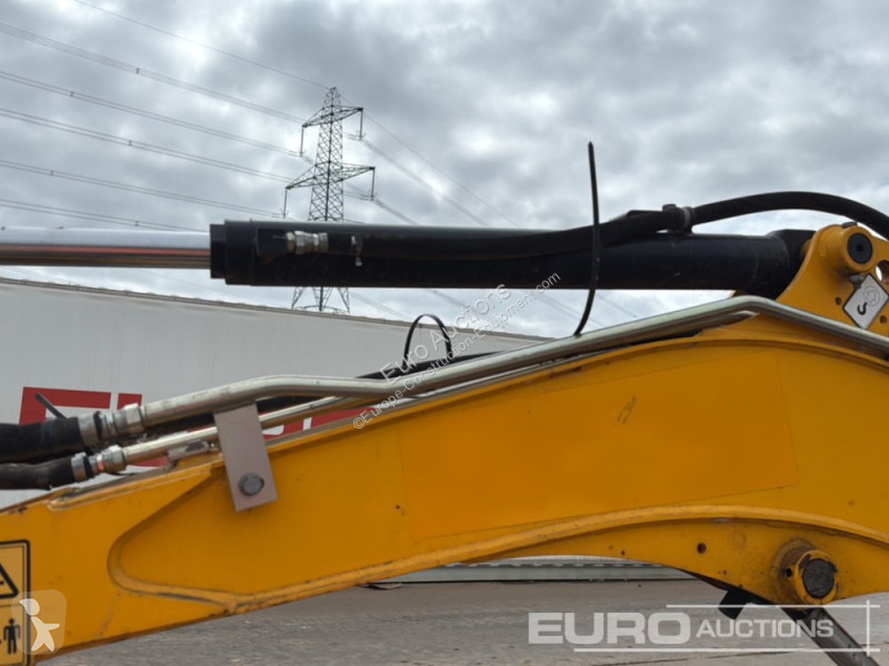 Excavator JCB L