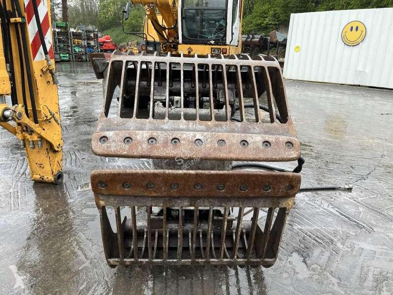 Lopatový nakládač Liebherr LITRONIC