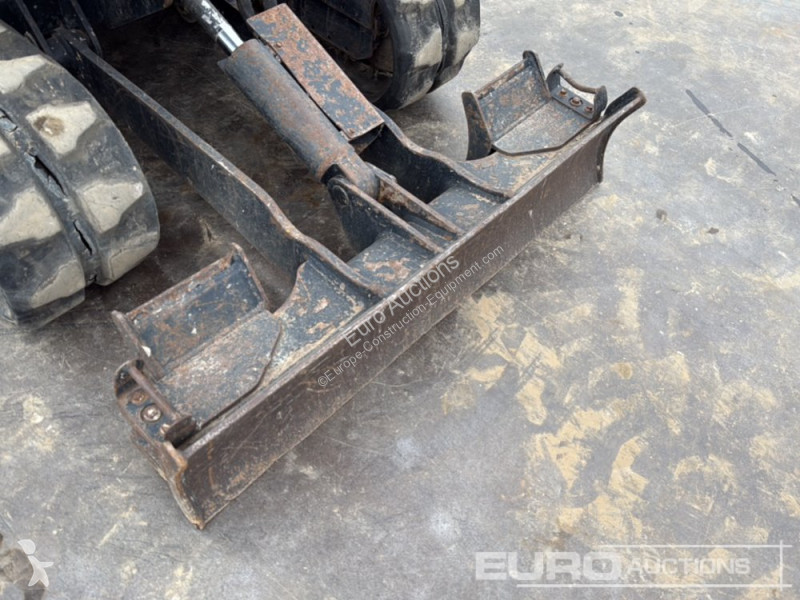جرافة JCB 16C-1