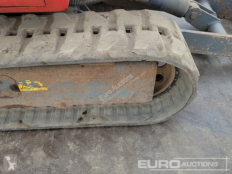 Escavadora Takeuchi TB216