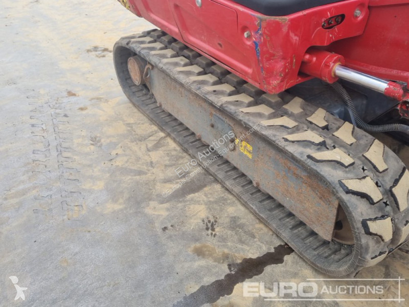 Escavadora Takeuchi TB216