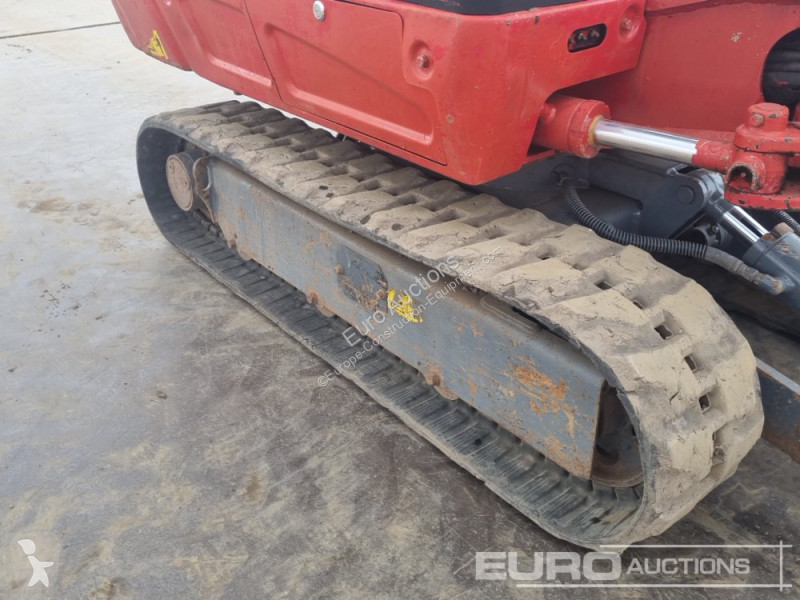Escavadora Takeuchi TB216