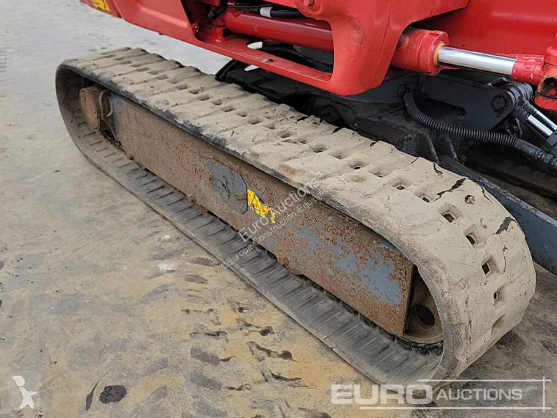 Escavadora Takeuchi TB216