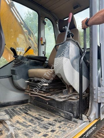Escavatore New Holland 215 B