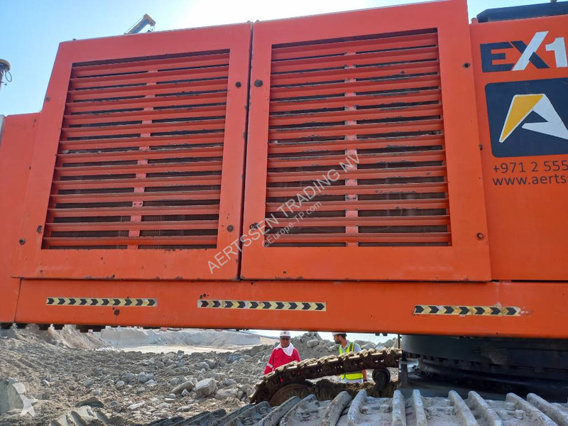 Escavadora Hitachi Longreach 28m (Abu Dhabi)