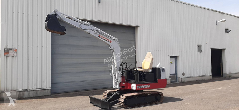 Escavatore Yanmar YB301U