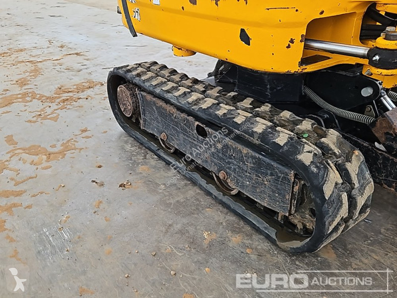 Lopatový nakládač JCB