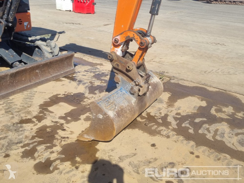 Escavatore Hitachi ZX26U-6 CLR