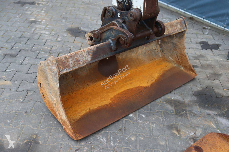 Escavatore Takeuchi