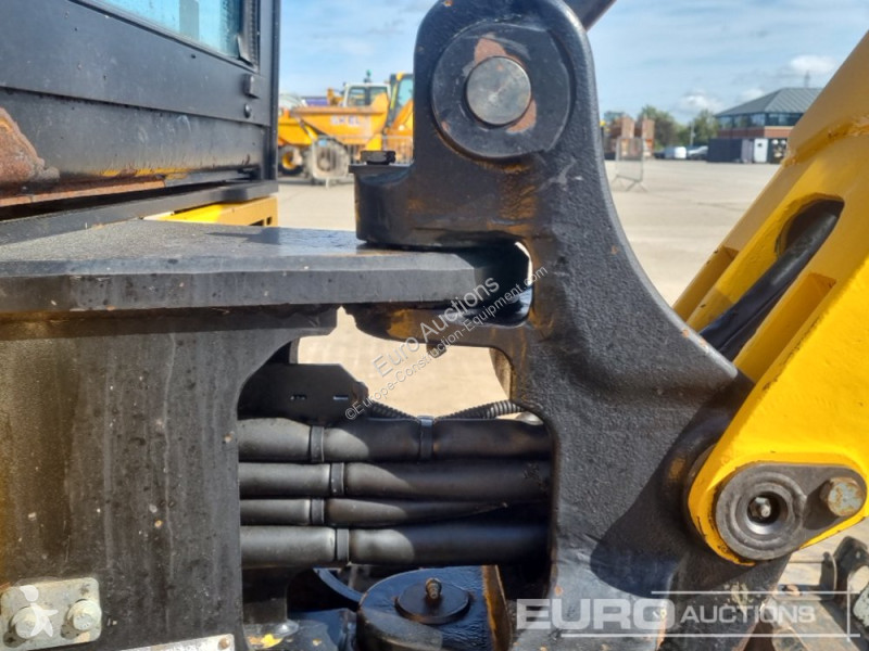 Excavator JCB 16C-1