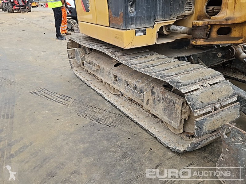 Escavatore Caterpillar R
