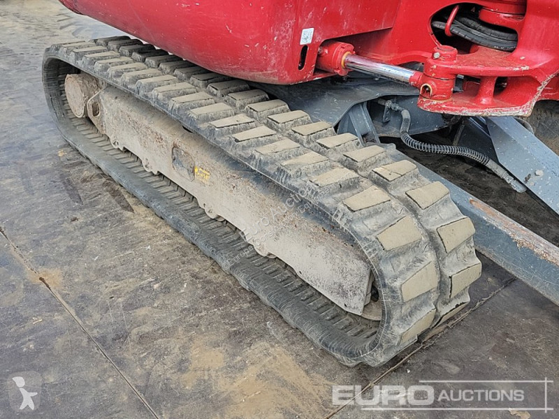 Escavadora Takeuchi TB240