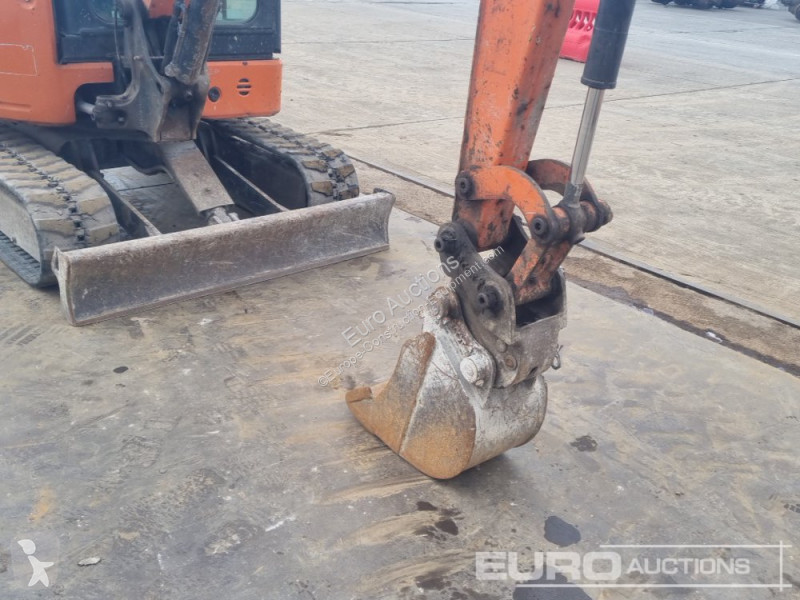 Excavadora Hitachi ZX26U-5A CLR