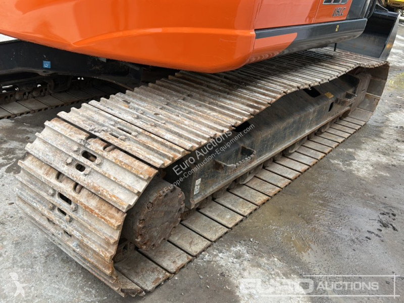 Excavadora Hitachi -7