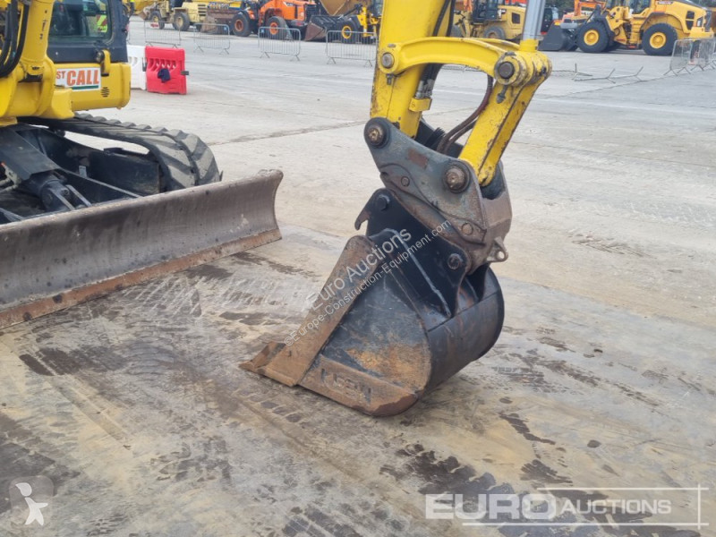 Escavadora Komatsu PC80MR-5