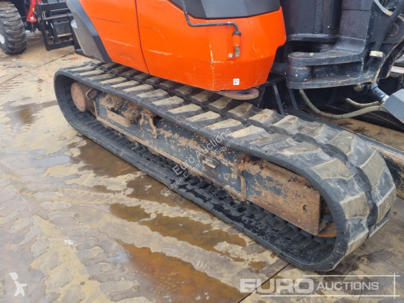 Escavadora Kubota KX080-4A2
