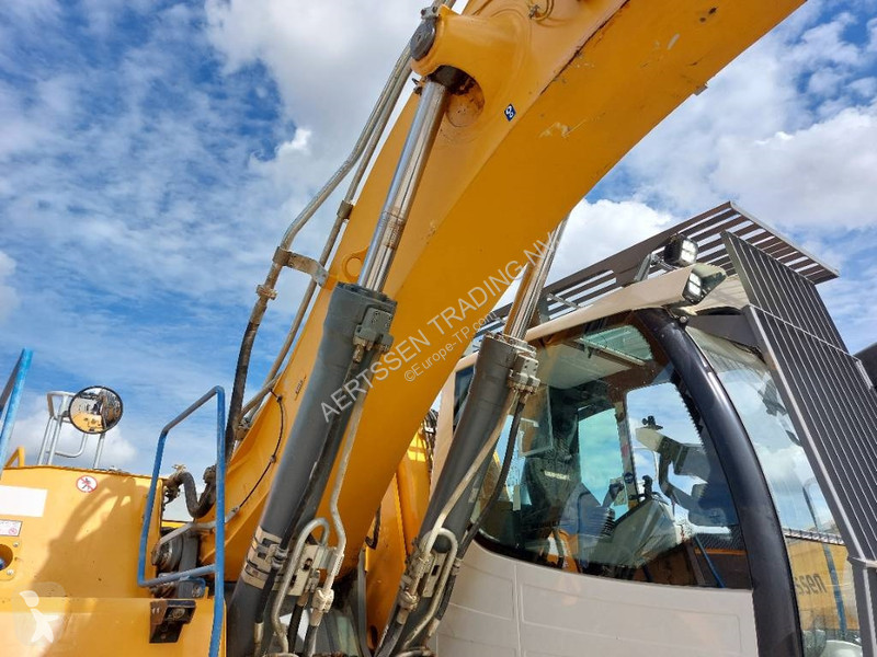 Escavadora Liebherr LC (Lifting Cab)