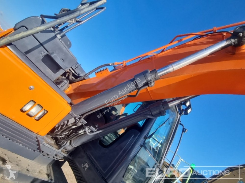 جرافة Doosan -5