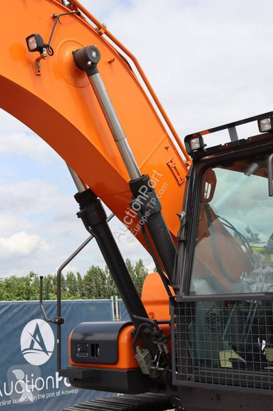 Graafmachine  DX225LC-7M