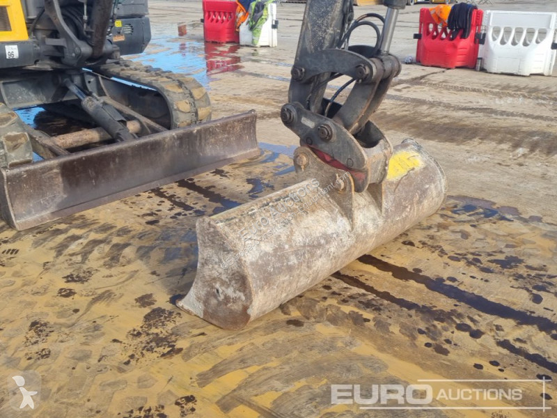 Lopatový nakládač Volvo ECR50D