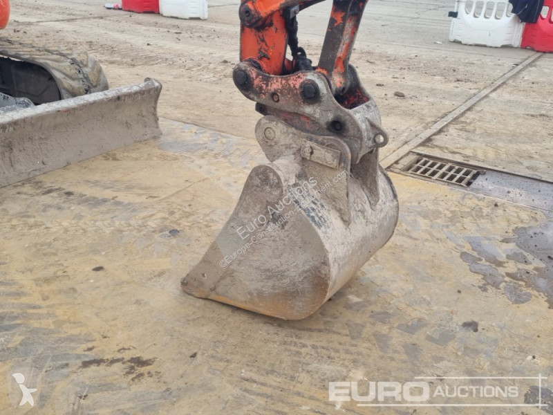 Lopatový nakládač Kubota U48-4