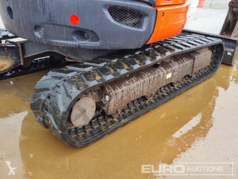 Lopatový nakládač Kubota U48-4